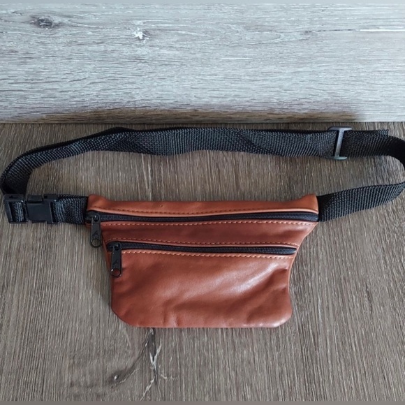 Vintage, Genuine leather, Made in USA, Fanny pack waist bag - Picture 1 of 8